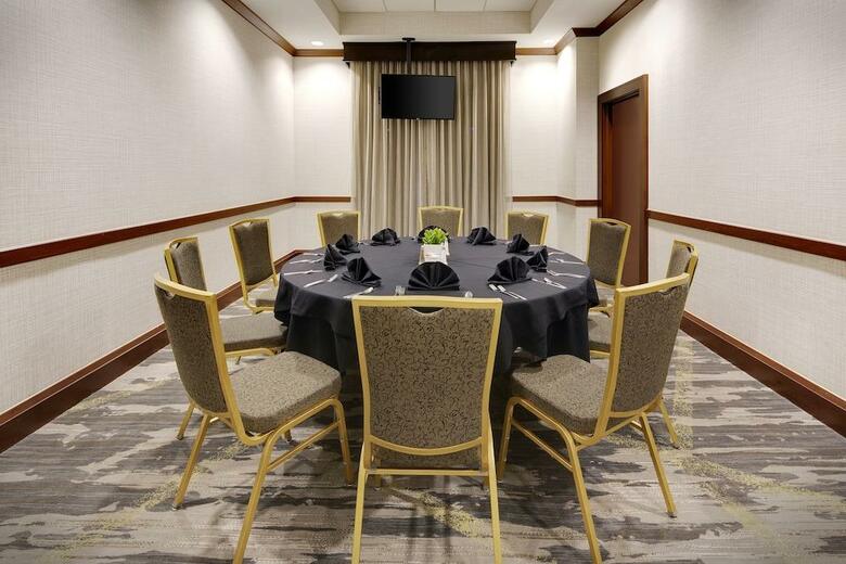 Hotel Embassy Suites Dallas - Park Central Area