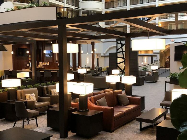 Hotel Embassy Suites Dallas - Park Central Area