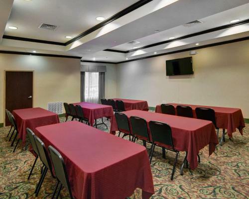 Hotel Comfort Suites Fort Worth South
