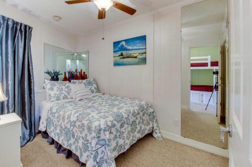 Hotel Casa Del Mar Beachfront Suites