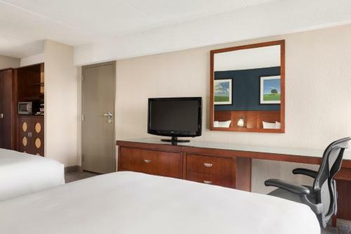 Hotel Doubletree By Hilton Dfw Airport North