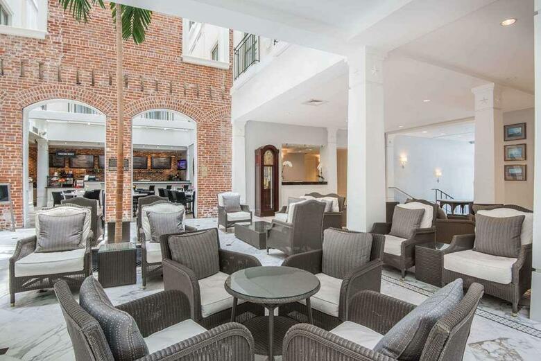 The Tremont House, A Wyndham Grand Hotel