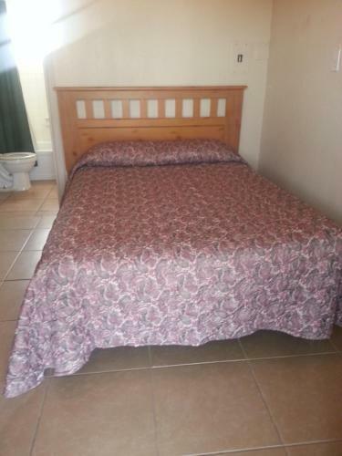 Motel Executive Inn & Suites