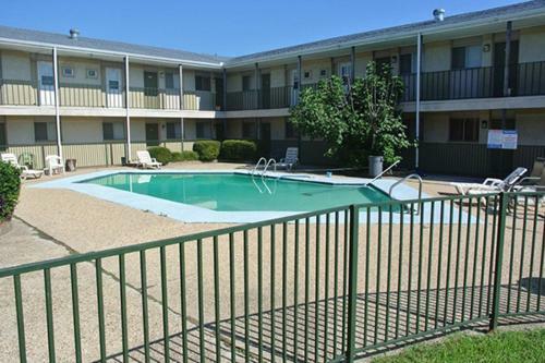 Motel Executive Inn & Suites