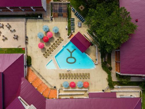 Yo Ranch Hotel And Conference Center