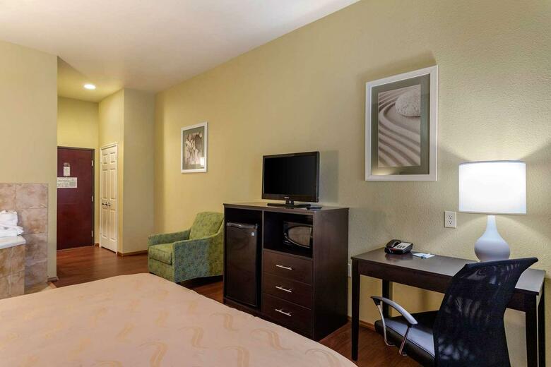 Hotel Quality Inn & Suites La Porte