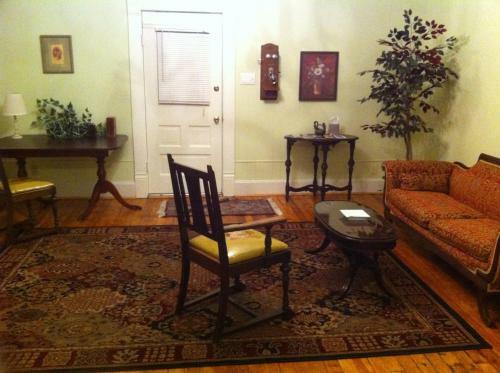 Posada Brooks House Suites