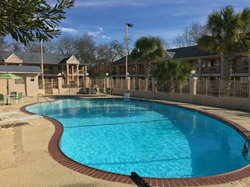Motel Days Inn & Suites Nacogdoches