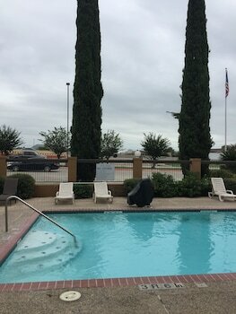 Hotel Baymont Inn & Suites New Braunfels