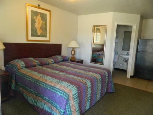 Motel Paris Extended Stay Suites