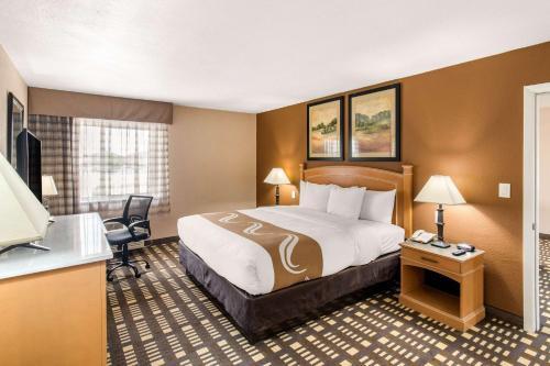 Hotel Quality Inn & Suites Plano