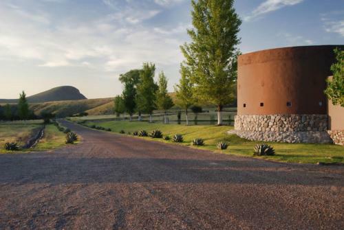 Hotel Cibolo Creek Ranch