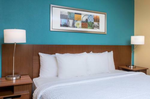 Hotel Fairfield Inn & Suites Victoria