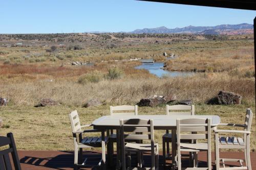 Sevier River Retreat