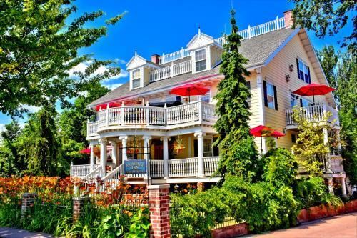 Bed & Breakfast Big Yellow Inn