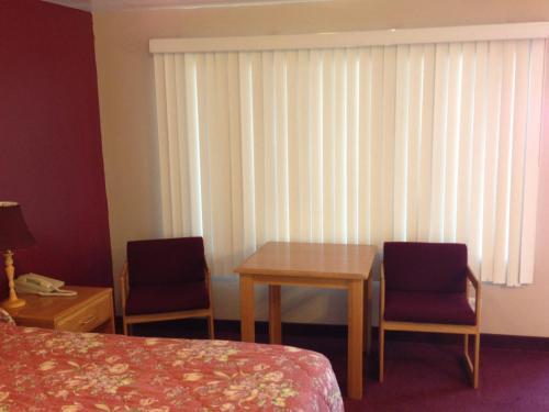 Purple Sage Motel