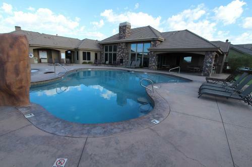Canyon Villas At Coral Ridge
