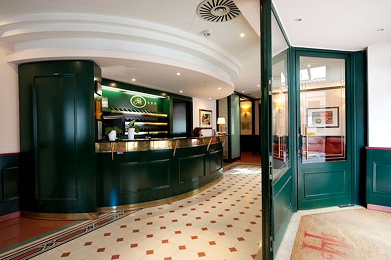 Hotel * Montreal