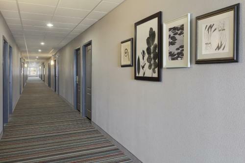 Posada Country Inn & Suites Harrisonburg