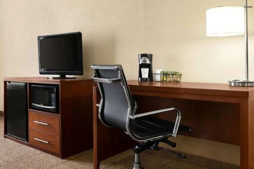 Hotel Comfort Inn Smith Mt. Lake