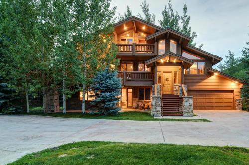 Abode At Arrowood