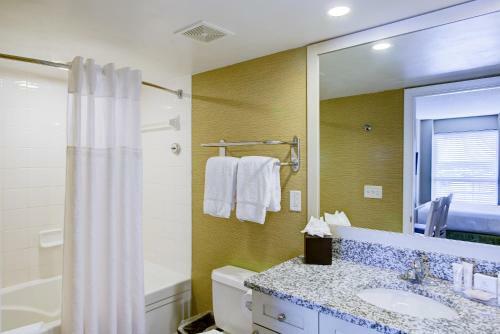 Boardwalk Resort Hotel And Villas