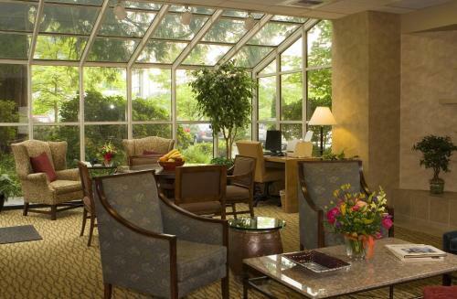 Hotel Silver Cloud Inn - Bellevue Downtown
