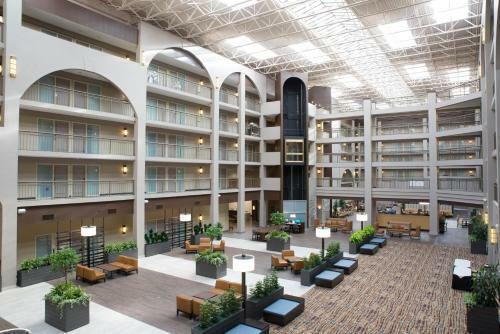 Hotel Embassy Suites By Hilton Seattle Bellevue