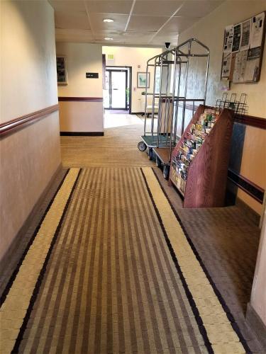Hotel Super 8 By Wyndham Kelso Longview Area