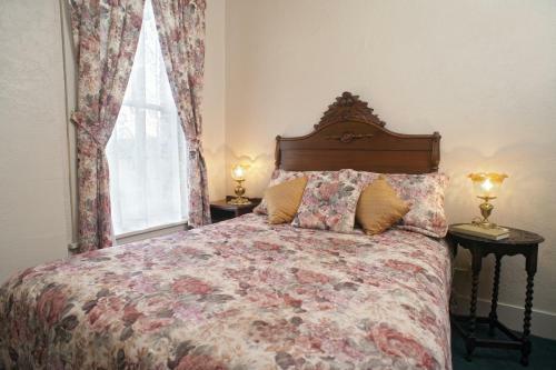 Bishop Victorian Hotel