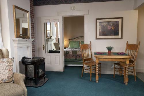 Bishop Victorian Hotel