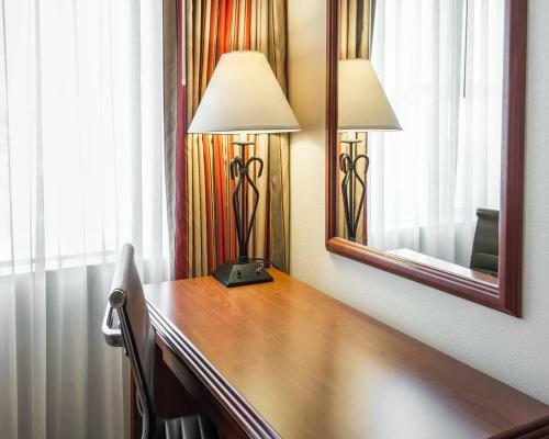 Hotel Ramada By Wyndham Downtown Spokane