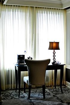 Hotel Ballard