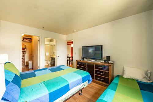 Hotel Powderwood Condominiums
