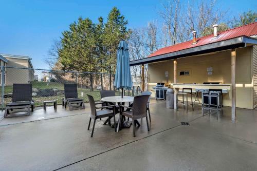Hotel Comfort Inn & Suites