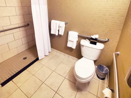 Crowne Plaza Hotel Milwaukee Airport