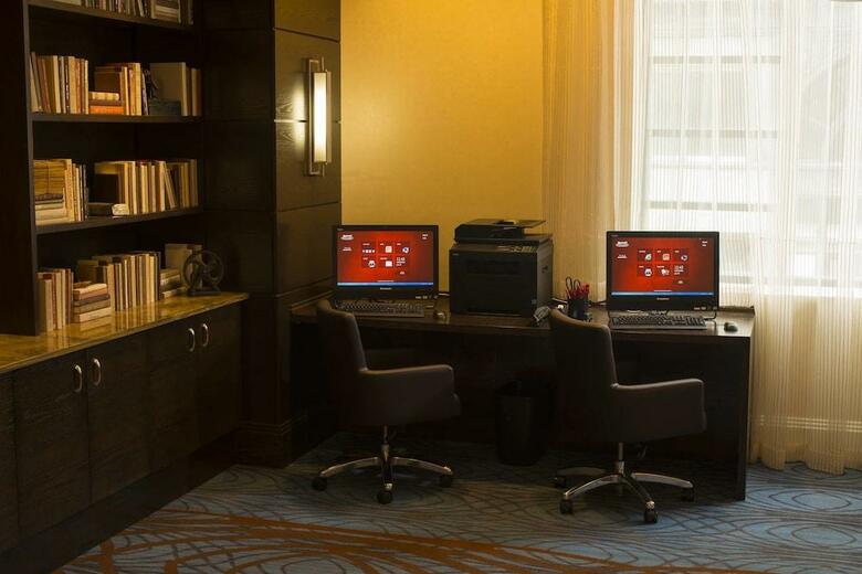 Hotel Milwaukee Marriott Downtown