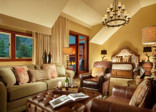 Hotel Rustic Inn Creekside Resort And Spa At Jackson Hole