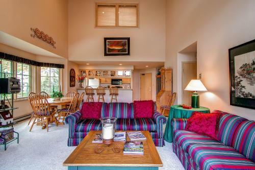 Borders Lodge