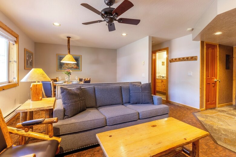 Red Wolf Lodge At Squaw Valley