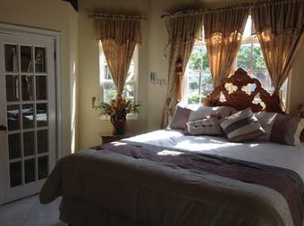 Hotel Cazwin Villa