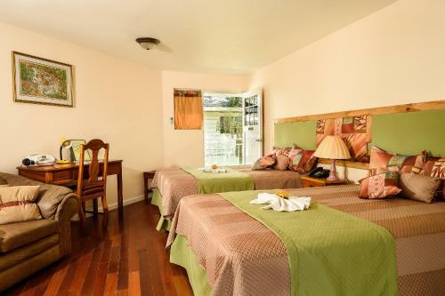 Hotel Rondel Village