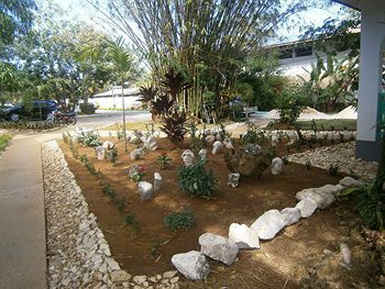 Hotel Coral Seas Garden Resort