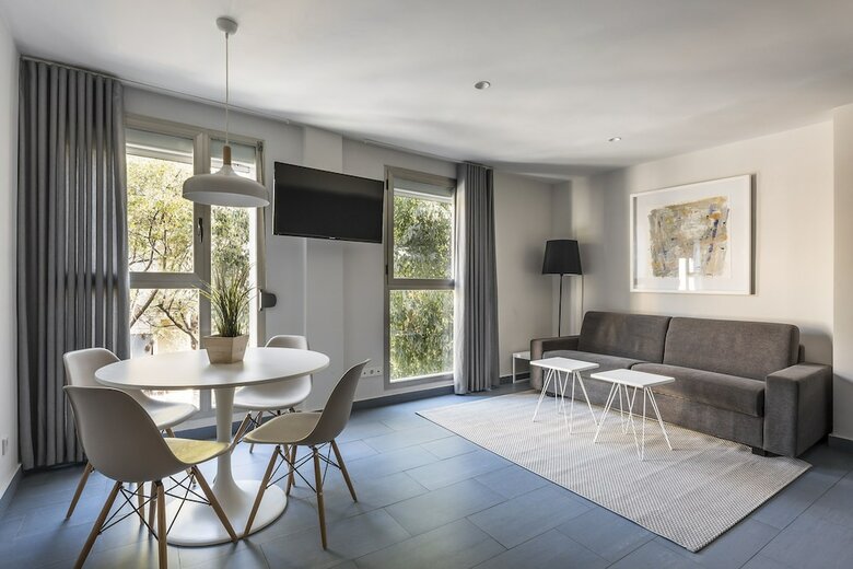 Hotel Mon Suites Carmen