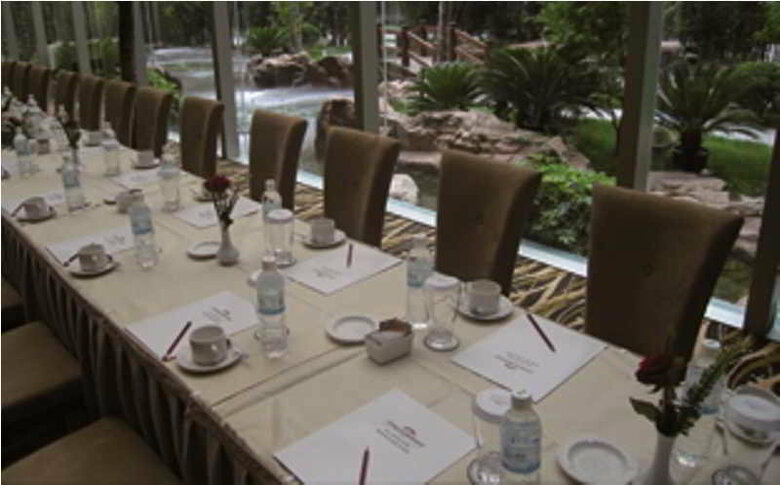 Hotel Howard Johnson All Suites