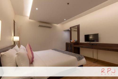 Hotel Regenta Central Rajkot
