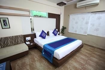 Hotel Oyo Premium Sola Sg Highway
