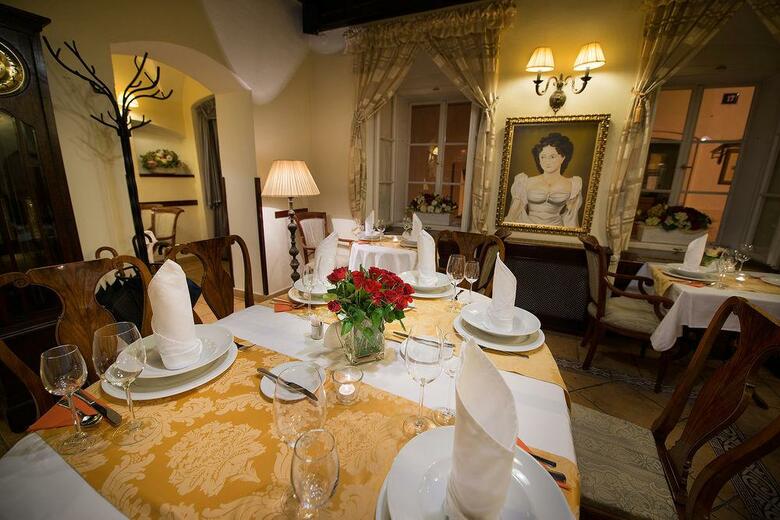 Constans Hotel