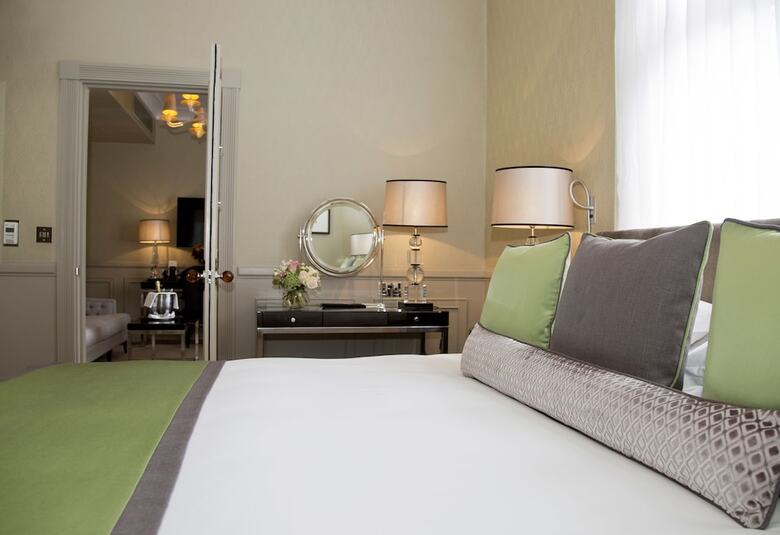 St James Hotel & Club