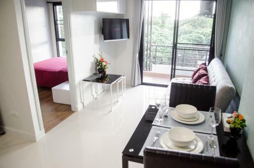 Luxury Apartment With Massage Chair
